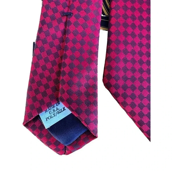 London 400 By Cambridge Apparel Baltimore Red Geometric Silk Blend Tie - Picture 4 of 5